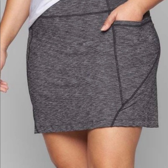 Athleta Pants - Athleta Excursion Skort Black Heather Gray Lycra Sport Workout Athletic Leisure
